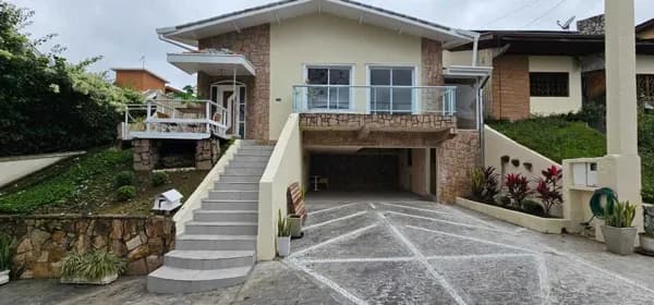 Casa em São José dos Campos - Urbanova