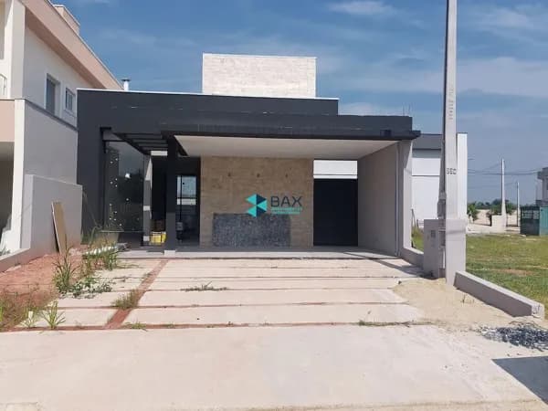 Casa em Jacareí - Jardim Jacinto