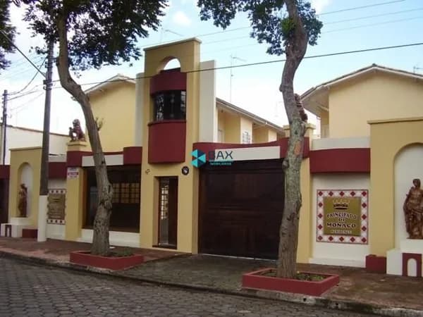 Sobrado em Jacareí - Jardim Flórida