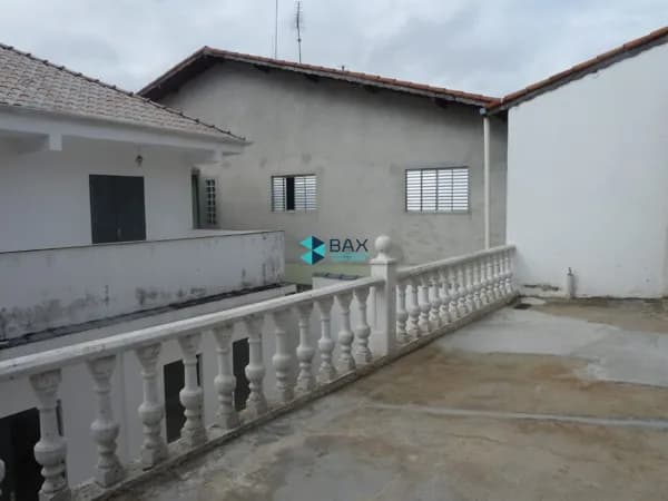 Casa em São José dos Campos - Jardim Colorado