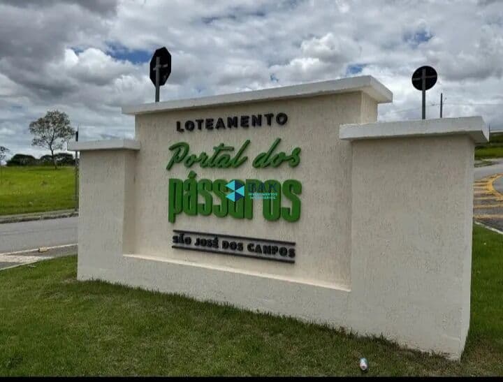 Lote/Terreno em São José dos Campos - Portal dos Passaros