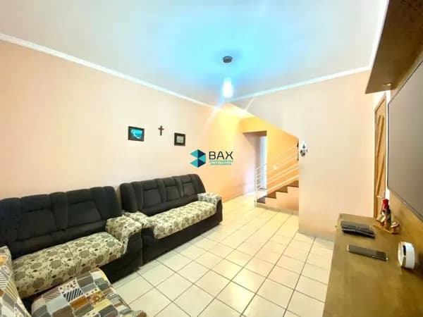 Casa em São José dos Campos - Jardim das Indústrias