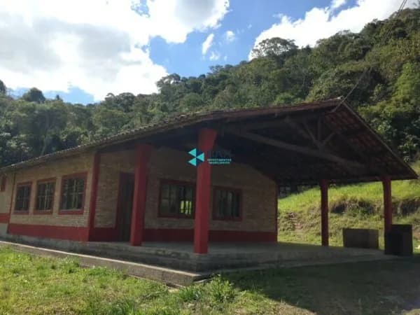 Fazenda/Sítios/Chácaras em Paraibuna - Centro