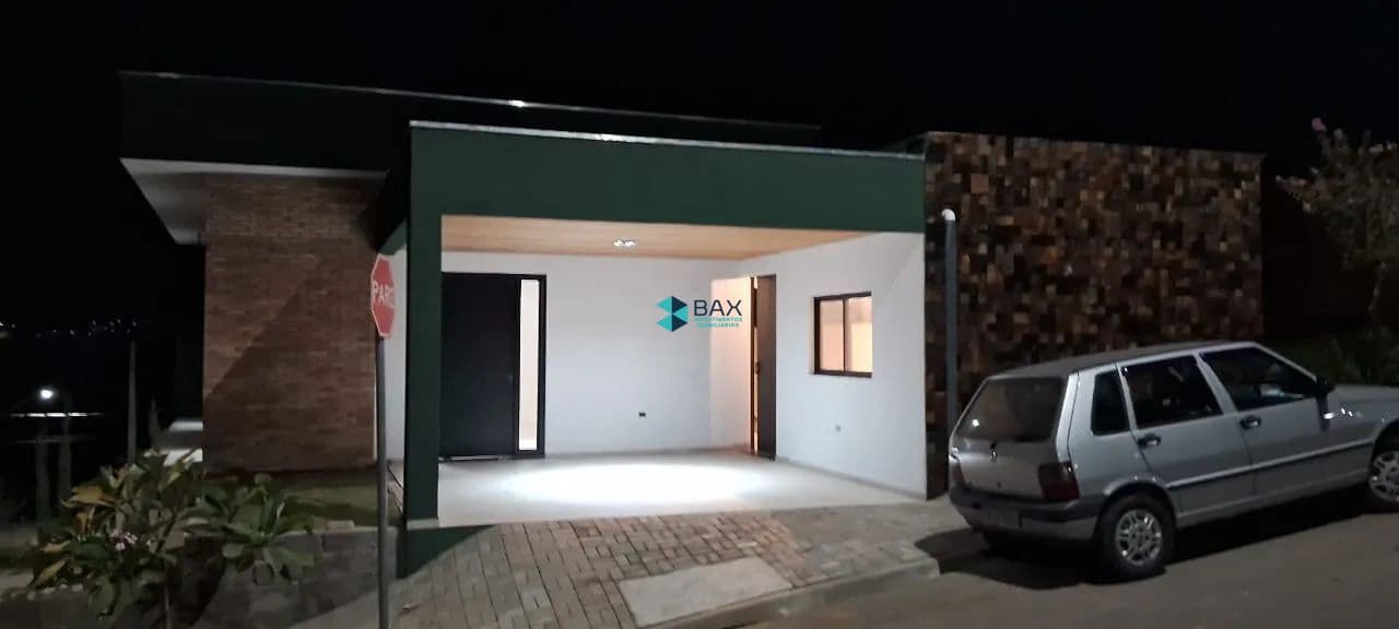 Sobrado - Residencial Mantiqueira - 300 m² Área do Terreno - 320 m² Construída - 4 Dormitórios - 4 Vaga