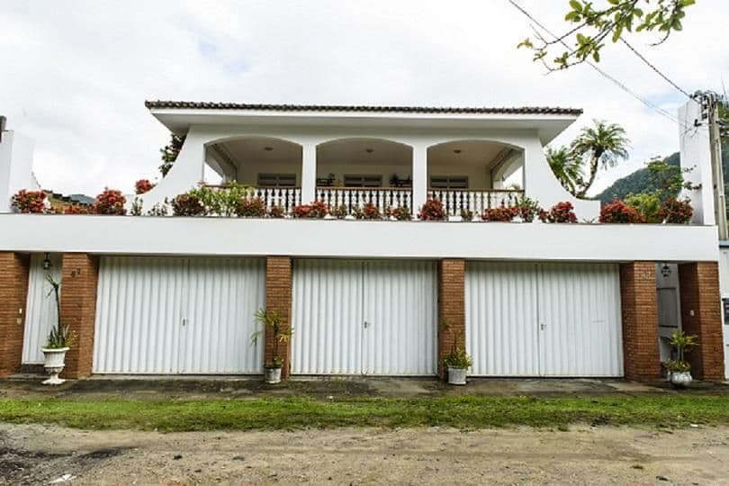 Casa em São Sebastião - Barequeçaba