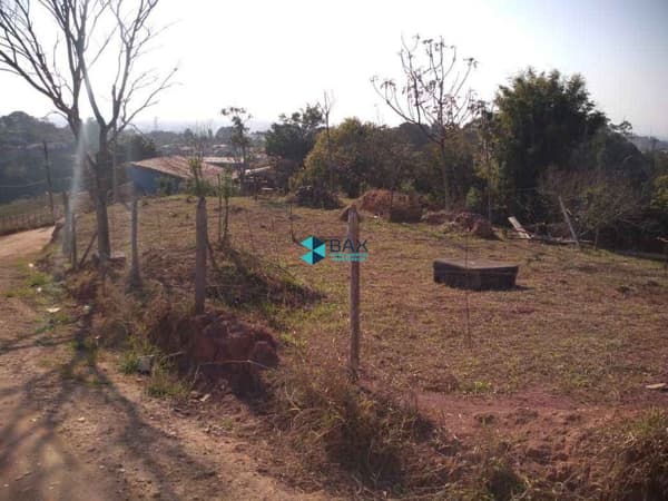 Fazenda/Sítios/Chácaras em São José dos Campos - Vila São Geraldo