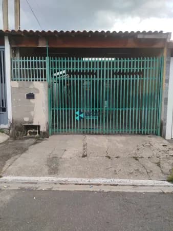 Casa em São José dos Campos - Jardim Pararangaba