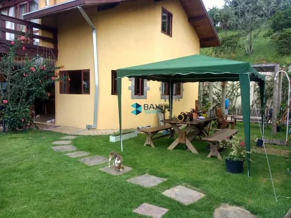 Casa em São José dos Campos - Freitas