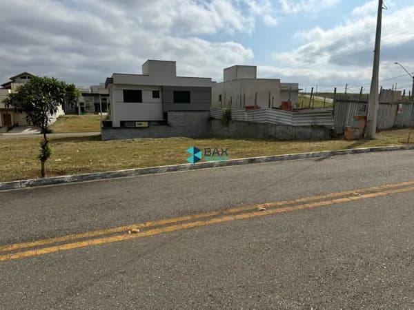 Lote/Terreno em São José dos Campos - Bairro da Floresta