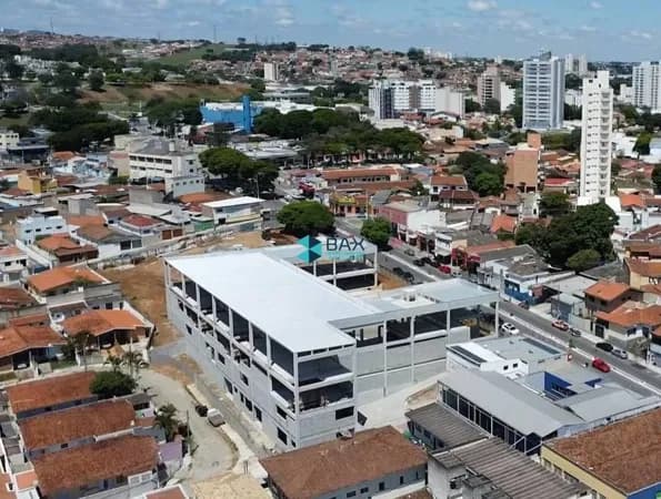 Prédio/Edifício Inteiro em Taubaté - Centro