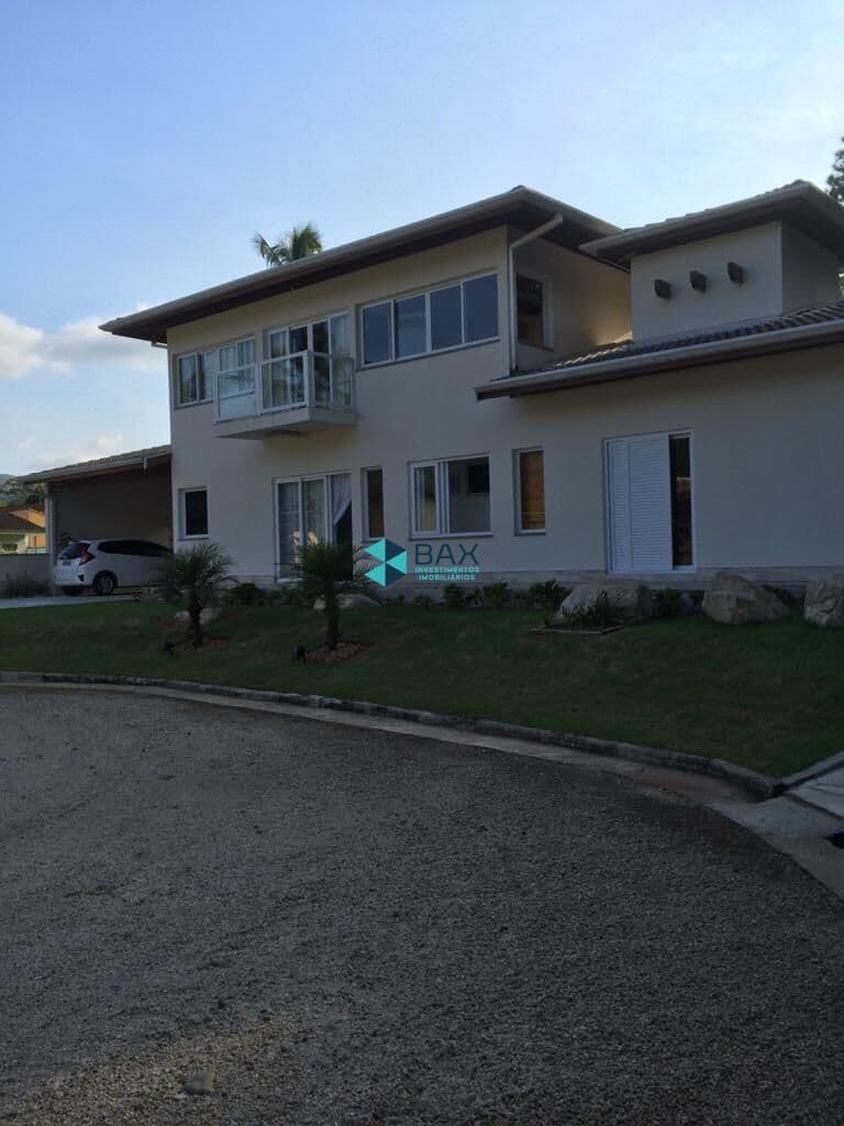 Casa no condomínio Park Hills em Ubatuba - 575m2 - 4 suítes