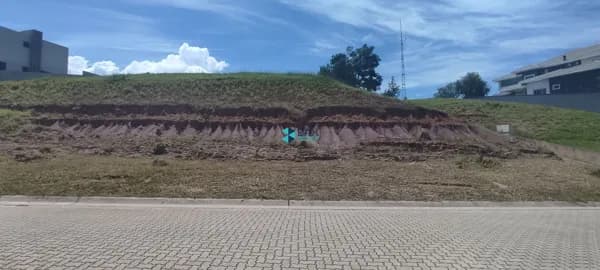 Lote/Terreno em São José dos Campos - Condomínio Reserva do Paratehy