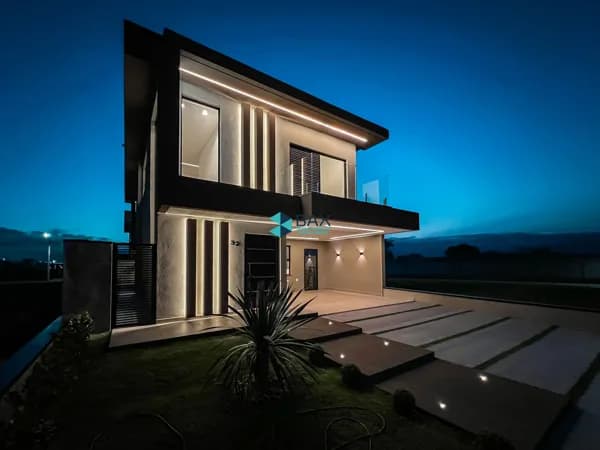 Casa em São José dos Campos - Ronda