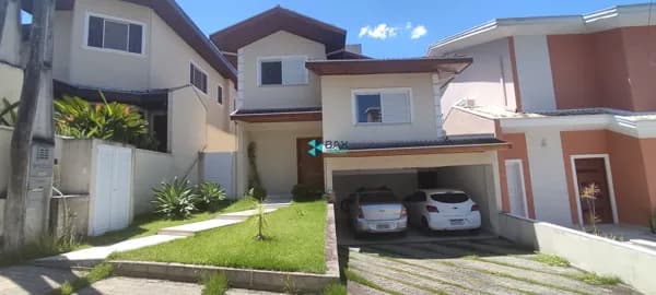 Sobrado em São José dos Campos - Jardim San Marino