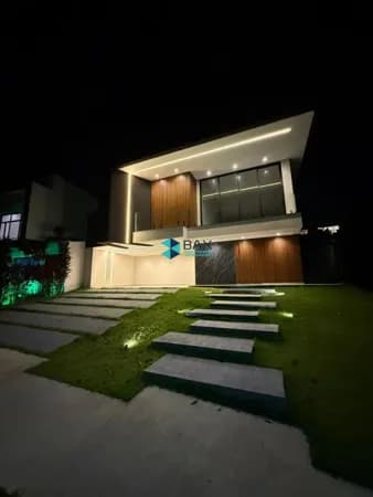 Casa Alto Padrão - Condominio Verana - Recanto dos Eucaliptos - 389 m² Área do Terreno - 220 m² Área Construída - 4 Dormitório - 3 Suíte - 4 Vaga