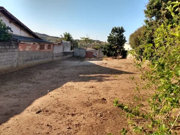 Lote/Terreno em São José dos Campos - Bom Retiro