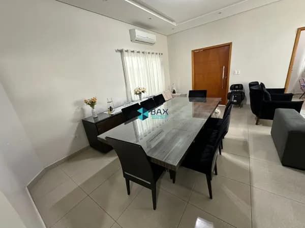 Casa em Jacareí - Parque Califórnia