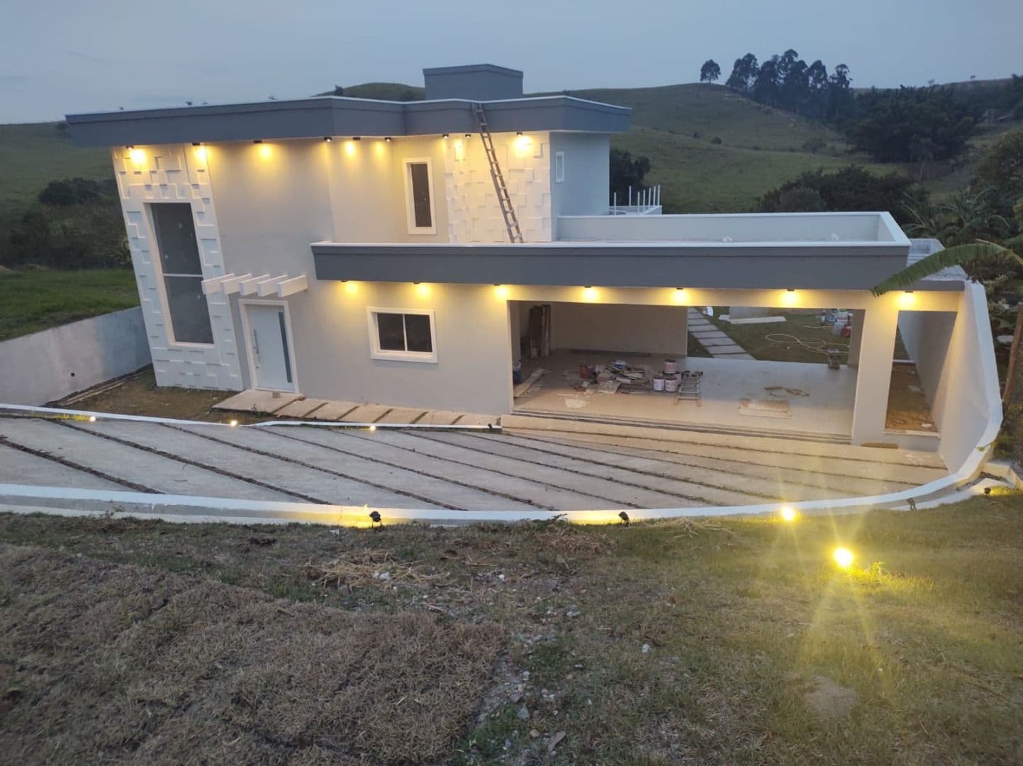 Casa em Jacareí - Condomínio Parque Vale dos Lagos