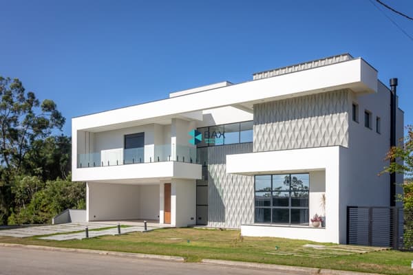 Casa em Jambeiro - Tapanhão