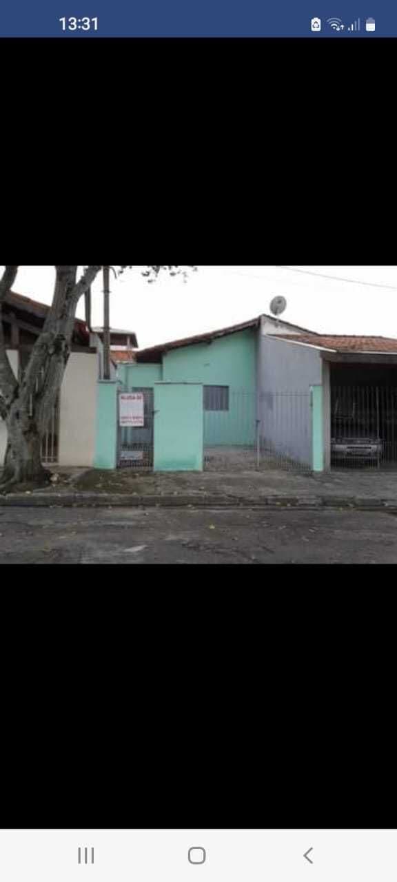 Casa em São José dos Campos - Jardim Castanheira