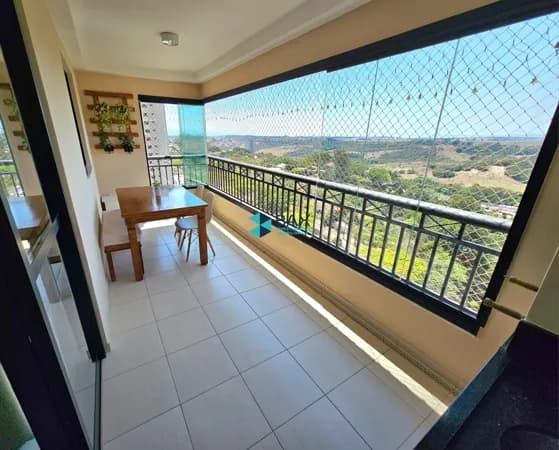 Apartamento com vista na Av Cidade Jardim