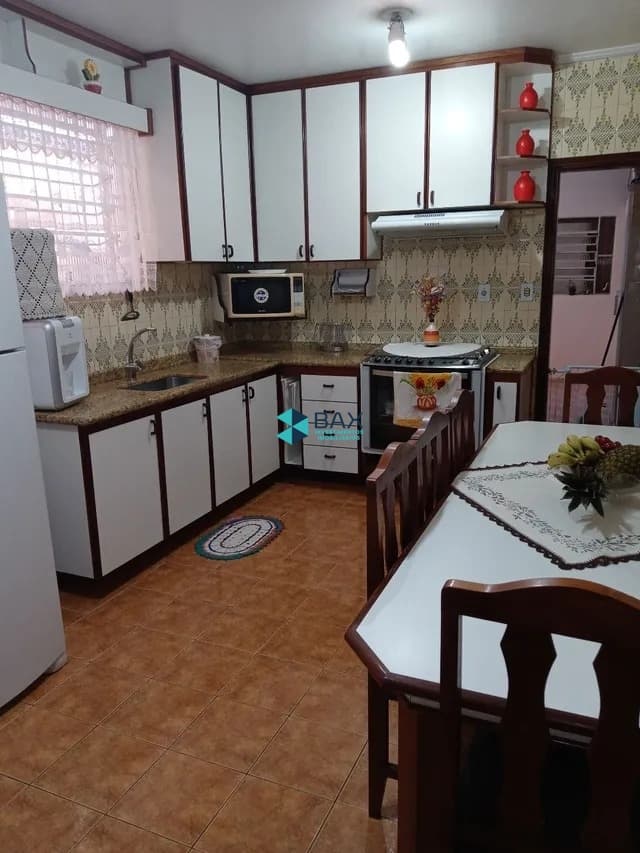 Casa em São José dos Campos - Monte Castelo