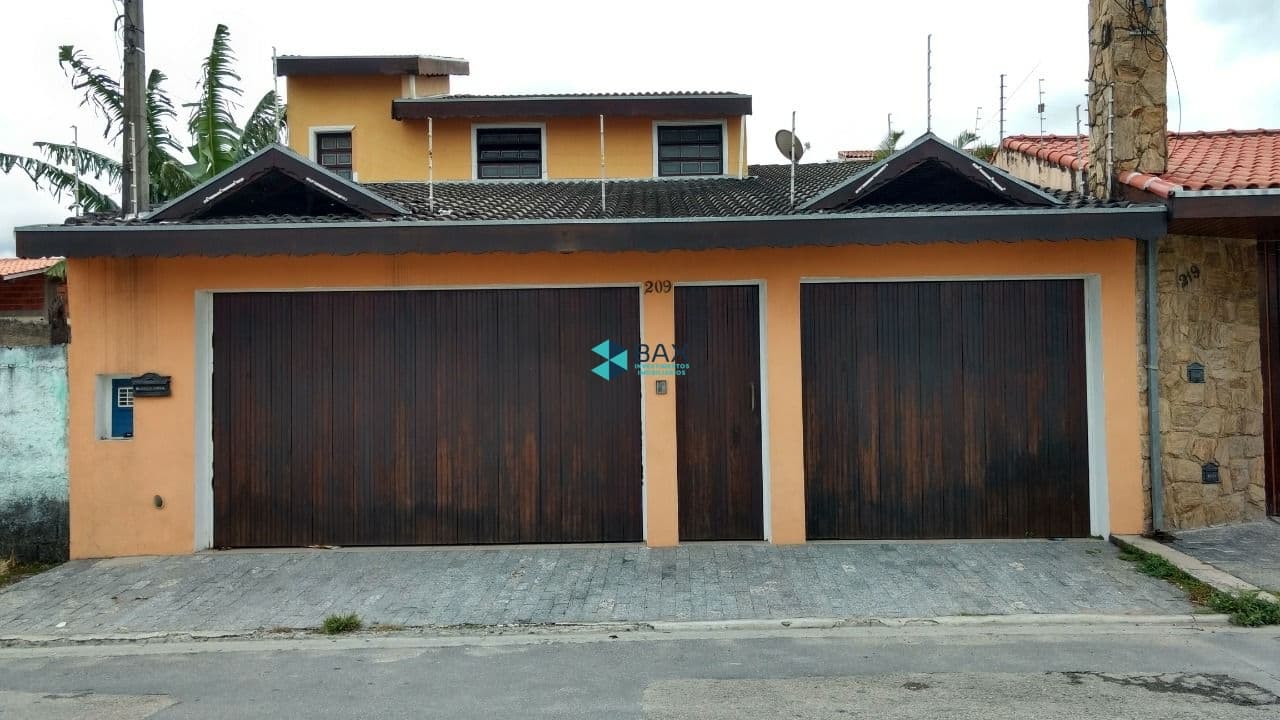 Casa em Jacareí - Jardim Califórnia