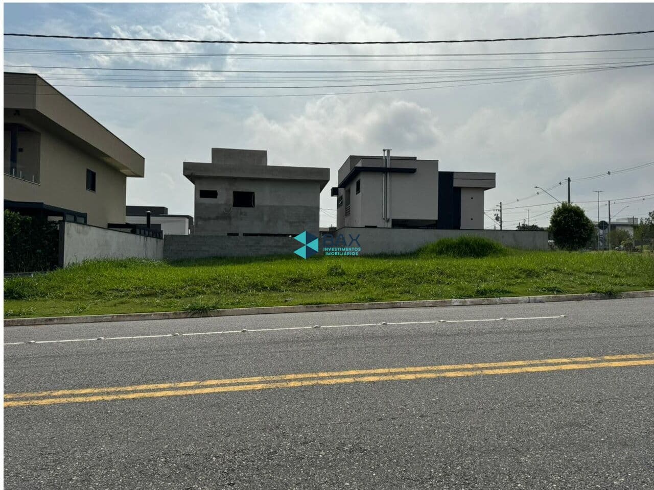 Lote/Terreno em São José dos Campos - Bairro da Floresta