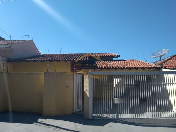 CASA À VENDA- MACEDO TELES 3 DORM. R$ 450.000,00
