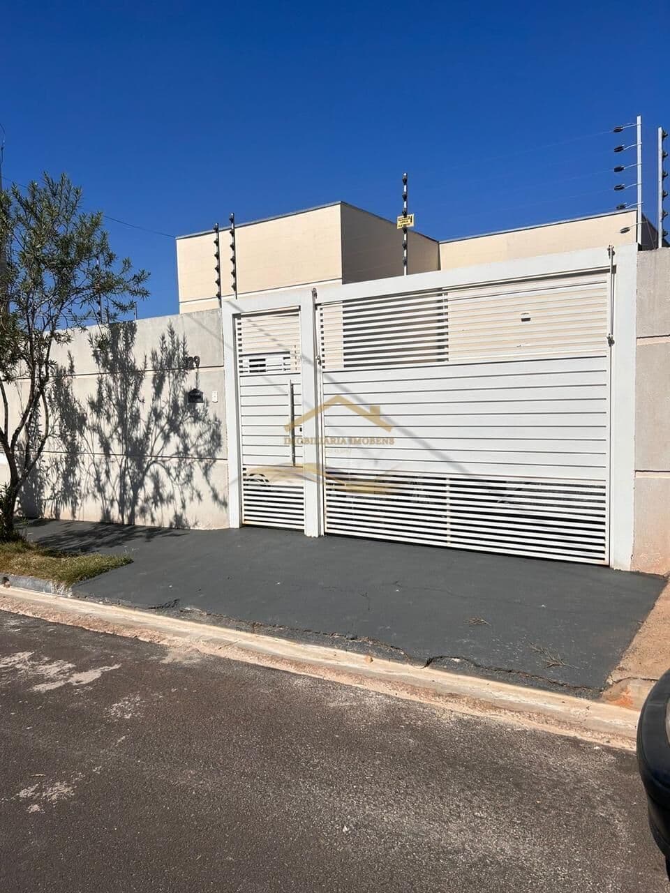 CASA À VENDA- BAIRRO SÃO THOMAZ- R$ 350 MIL