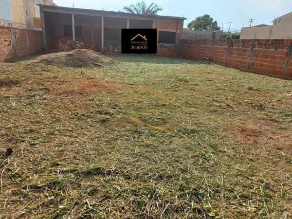 TERRENO VENDE-SE LOTEAMENTO PORTO SEGURO/VETORAZZO