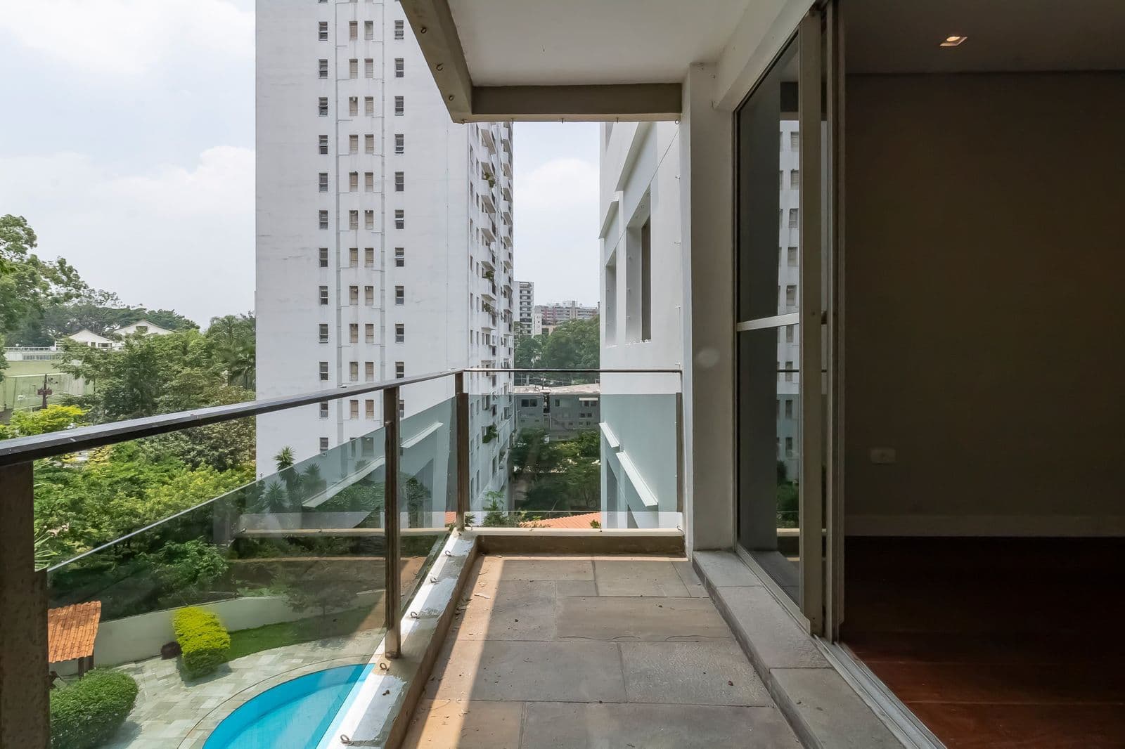 Apartamento Padrão - Reformado