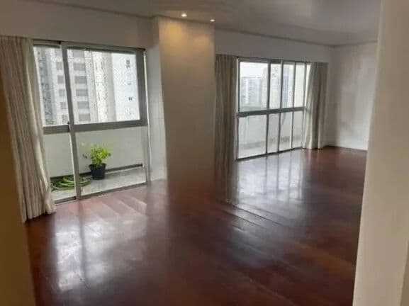 Apartamento em São Paulo - Moema