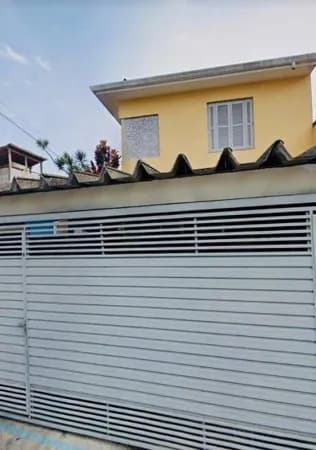 Casa Sobrado - IMPECÁVEL
