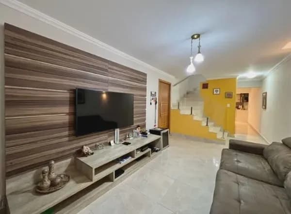 Linda Casa Sobrado