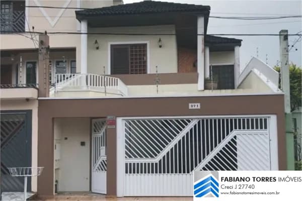 Sobrado de alto padrão, com excelente área de lazer