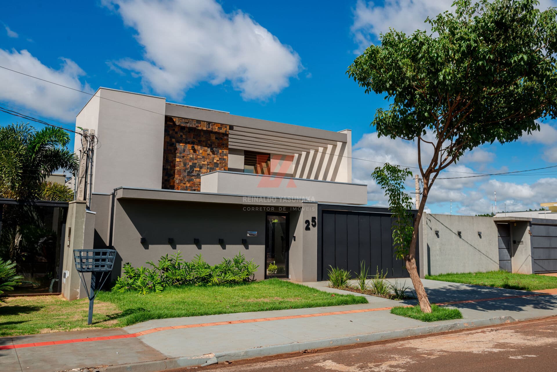Casa Alto Padrão em Jardim Cristhais, Dourados/MS