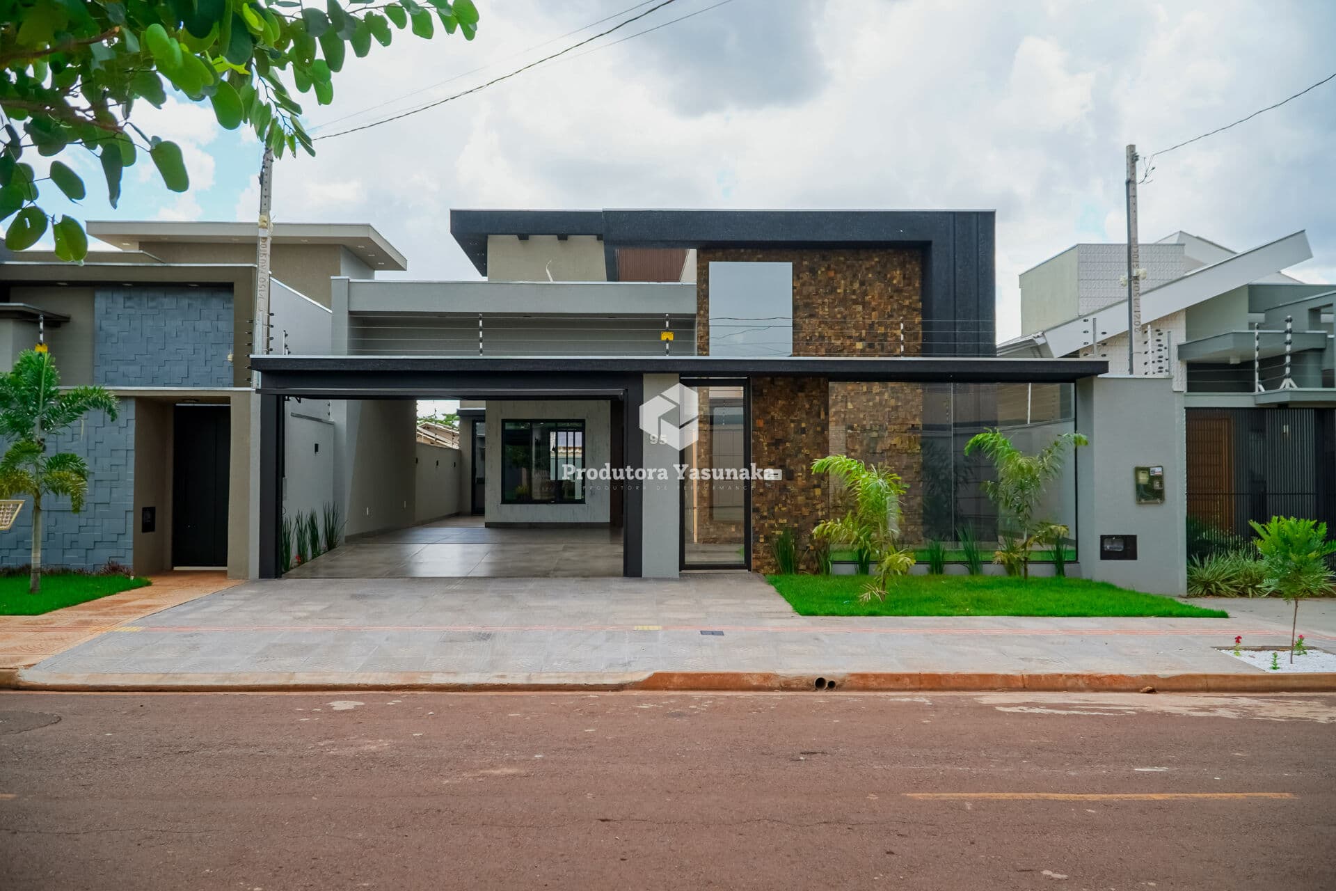 Casa Alto Padrão em Jardim Cristhais I, Dourados/MS