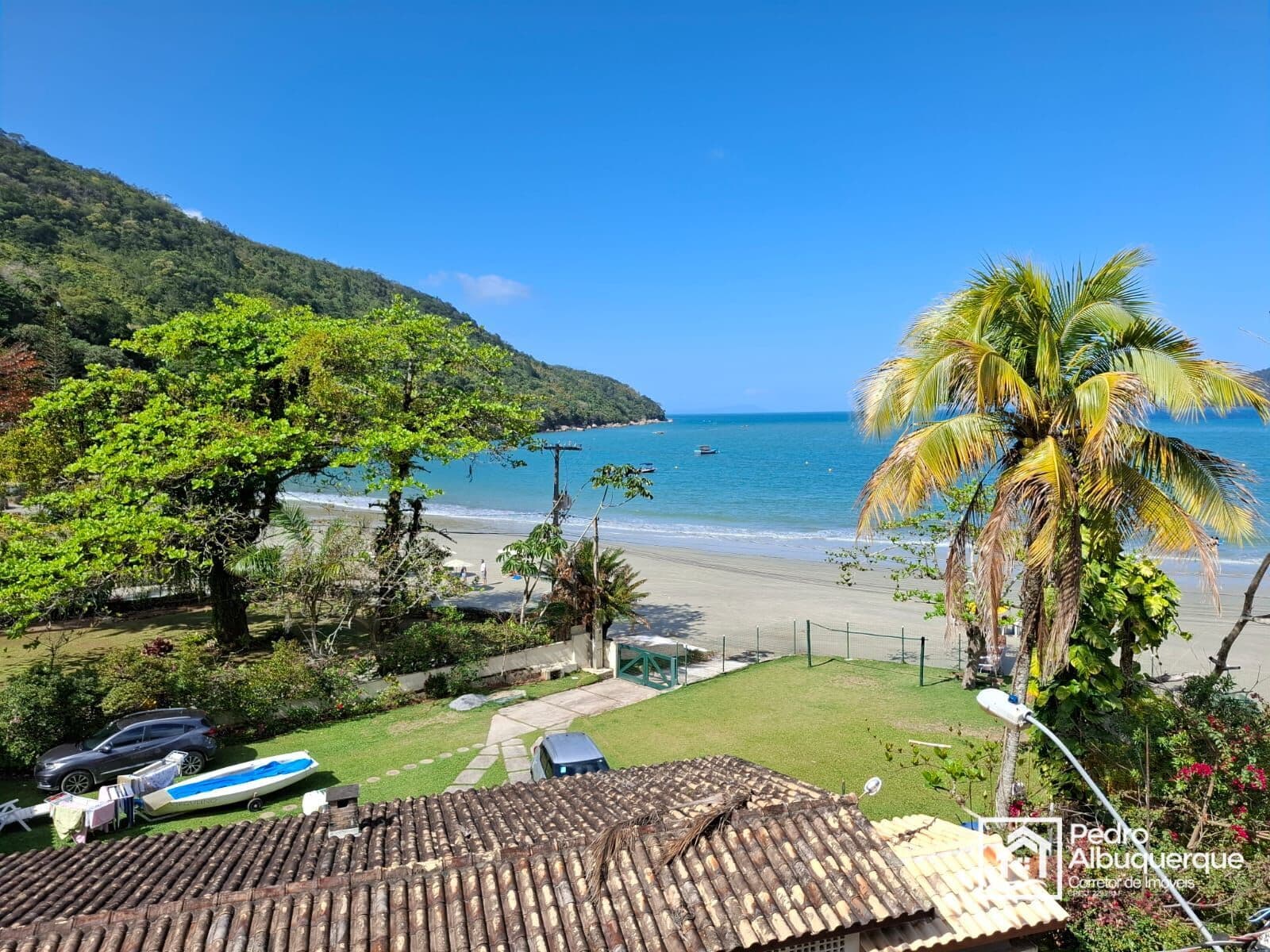 Apartamento frente mar a venda. Excelente apartamento com 3 suítes, 215m², na Praia da Enseada, Ubatuba-SP.
