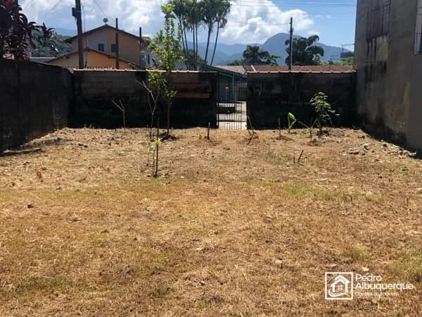 Terreno a venda no Perequê-Açú, Ubatuba-SP. 250m² com escritura definitiva.