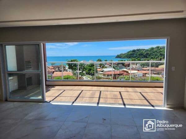 Cobertura a venda com vista mar Condomínio Cantos das Toninhas, Praia das Toninhas em Ubatuba