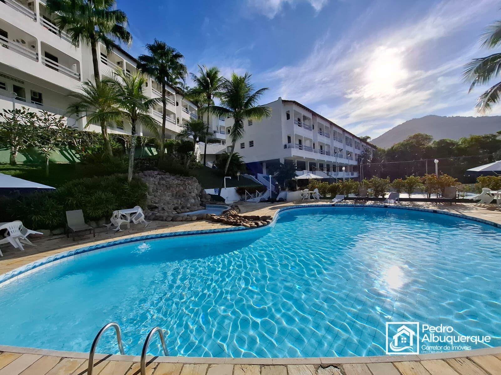 Apartamento a venda com vista para o mar nas Toninhas, Ubatuba-SP. Condomínio Wembley Forest Sea.