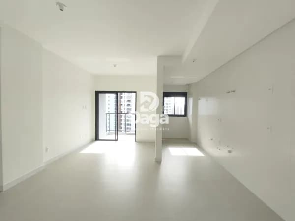 Apartamento na Agronômica, 2 dormitórios, sendo 2 suites - Florianópolis/SC