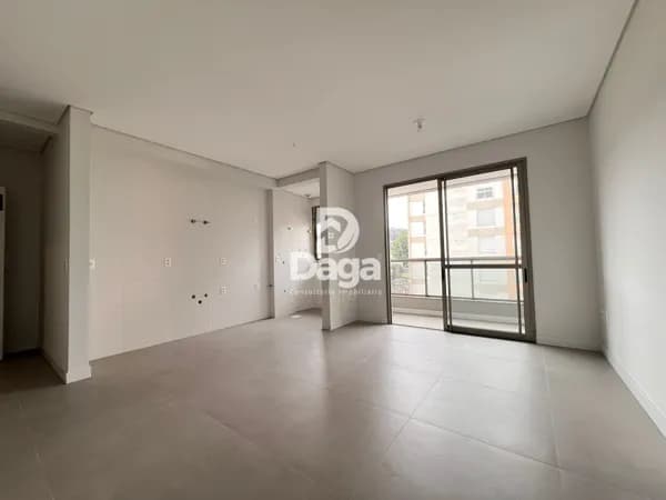 Apartamento de 3 dormitórios à 50 metros da UFSC