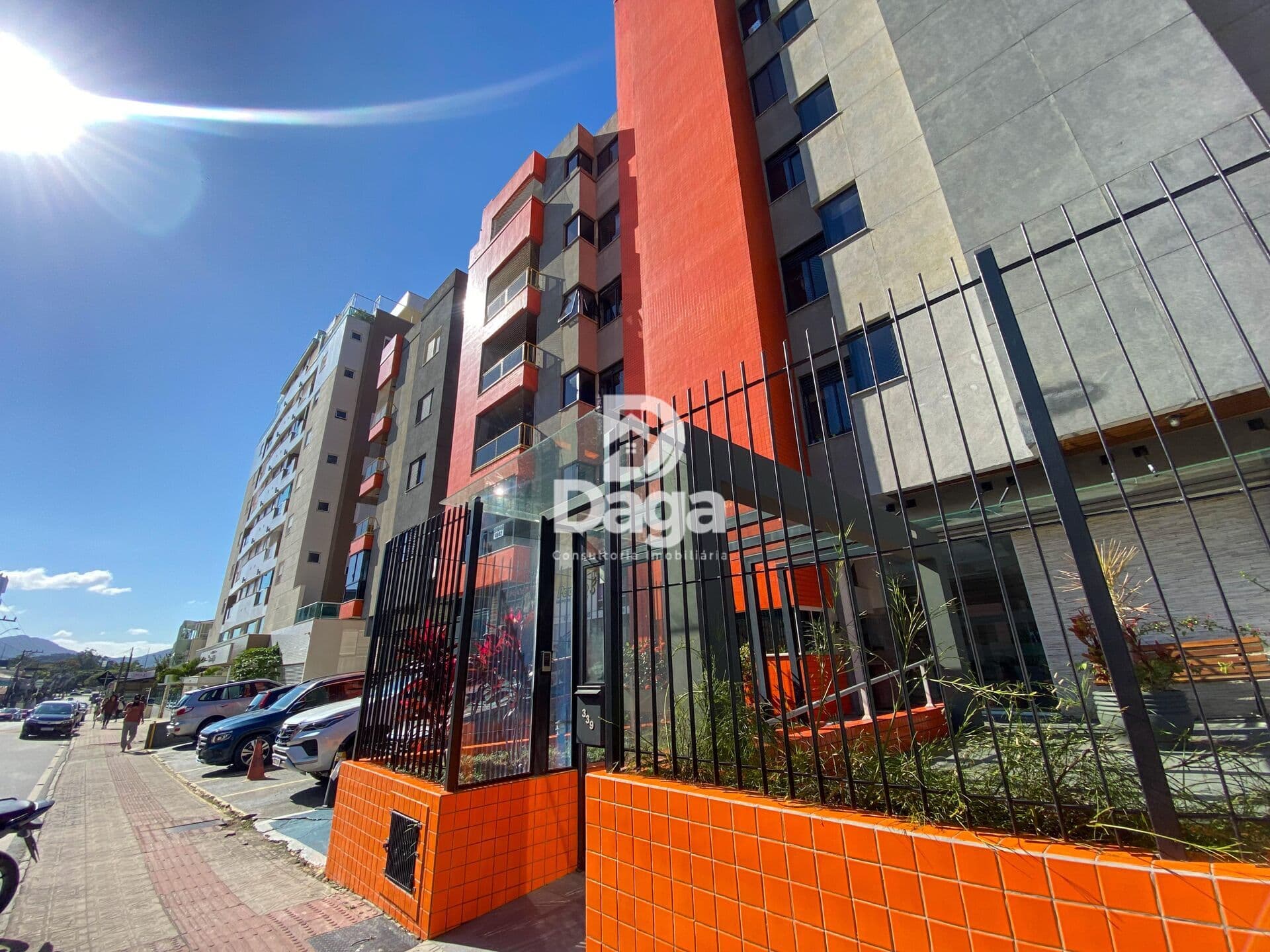 Apartamento de 3 Suítes no bairro da Agronômica