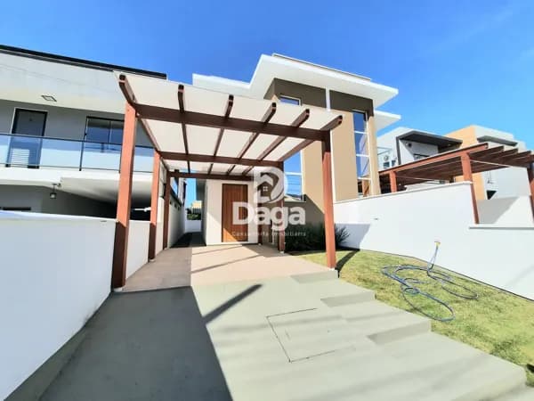 Casa Geminada a venda em Carianos