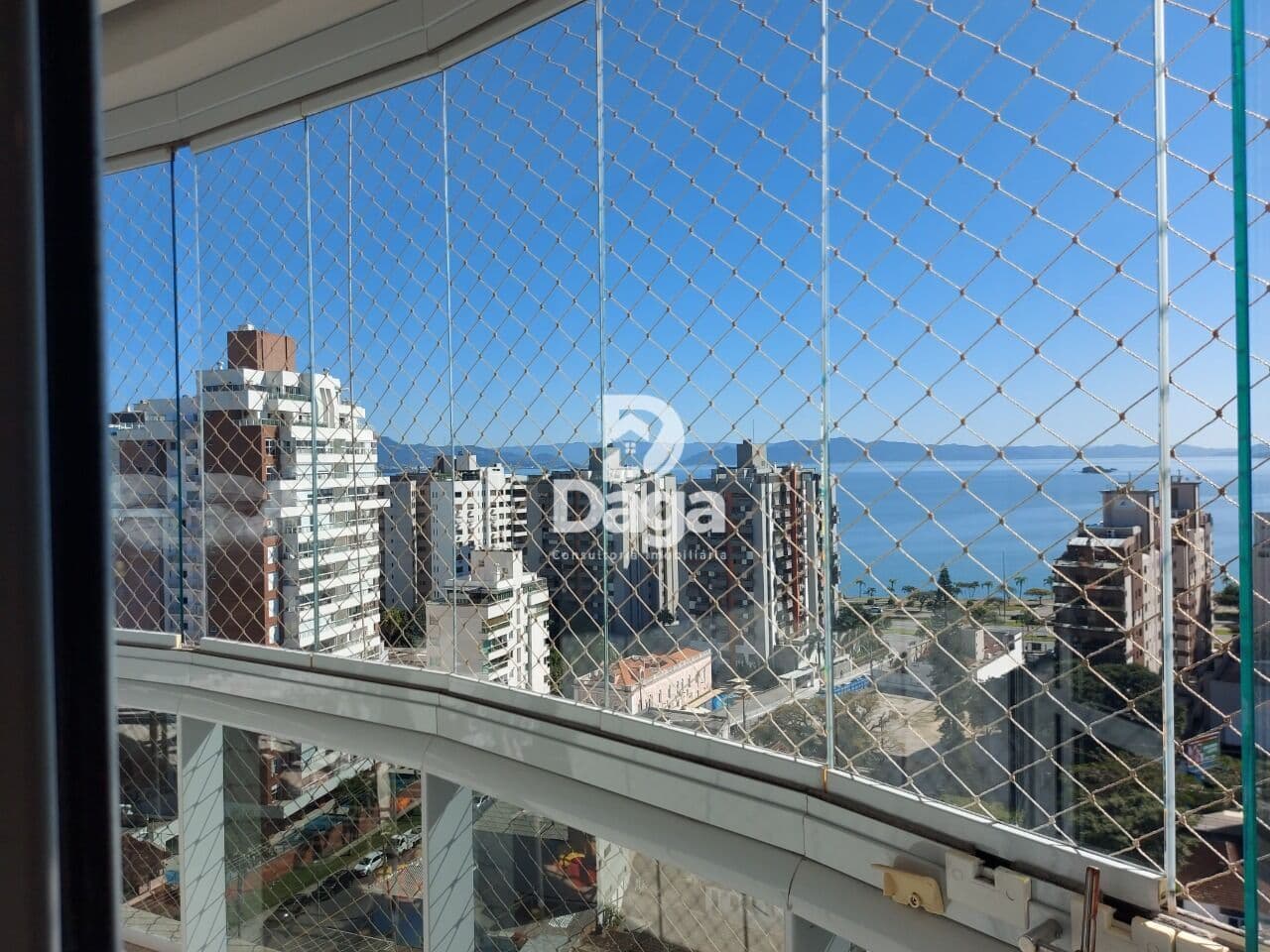 Fantástico Apartamento com vista mar na Agronômica, Florianópolis/SC
