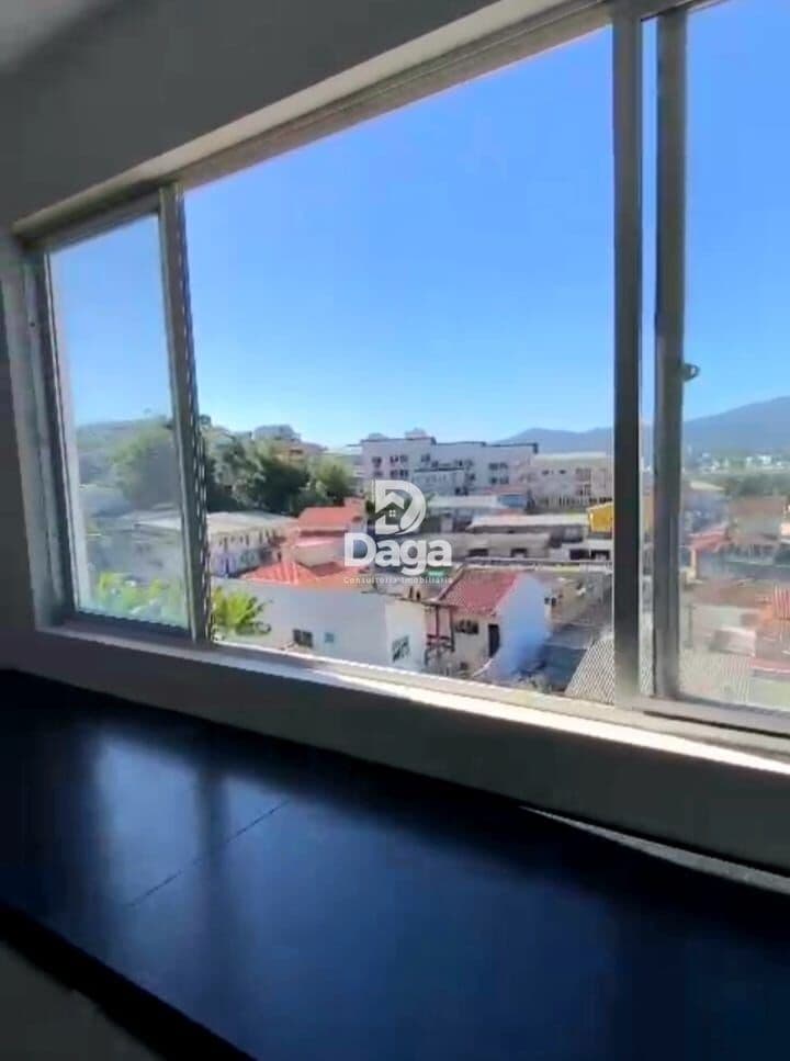 2 Dormitórios no bairro Pantanal - 800m da UFSC