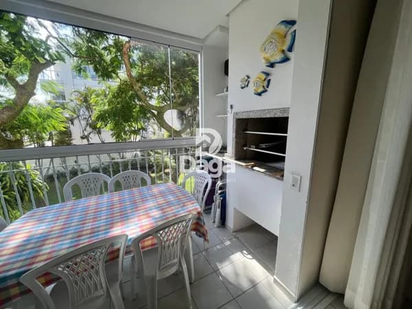 Apartamento Padrão ao lado de área verde em Jurerê