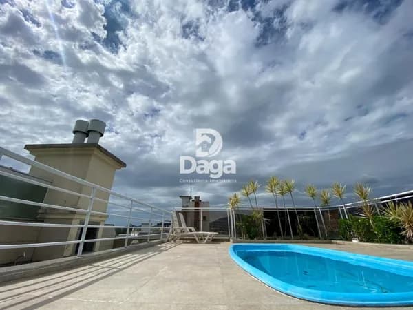 LINDA Cobertura com Piscina no Córrego Grande, Florianópolis/SC